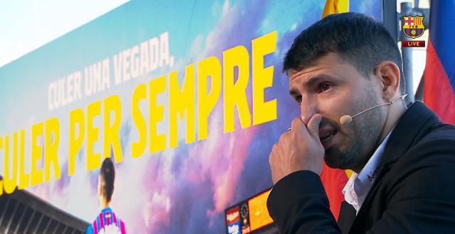 开云官方网站-阿圭罗流泪宣布退役：我太想继续 但现实不再允许